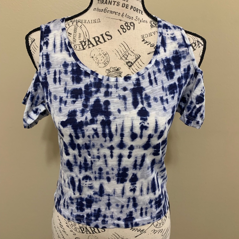 Zara Knit Blue & White Cold Shoulder Large Top